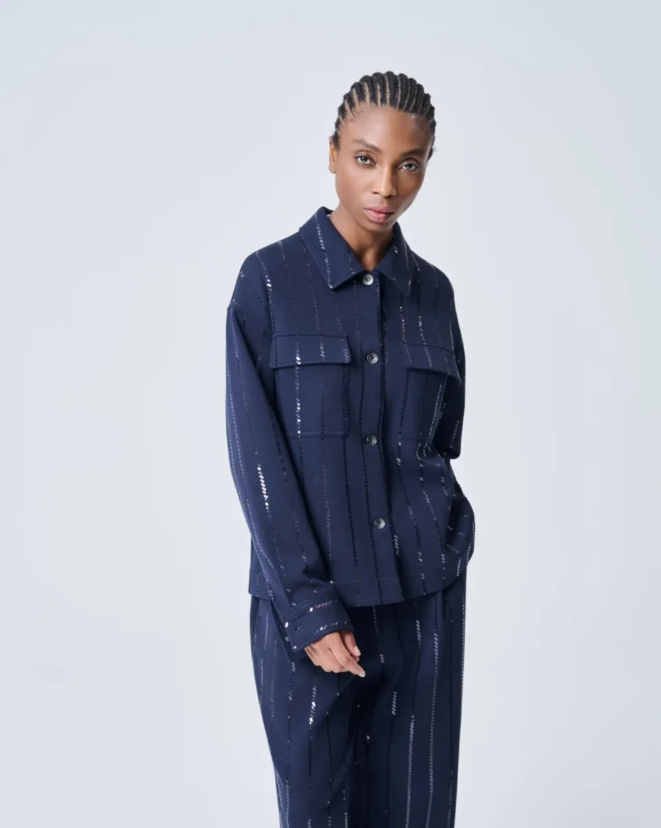 Giacca blu navy con bottoni