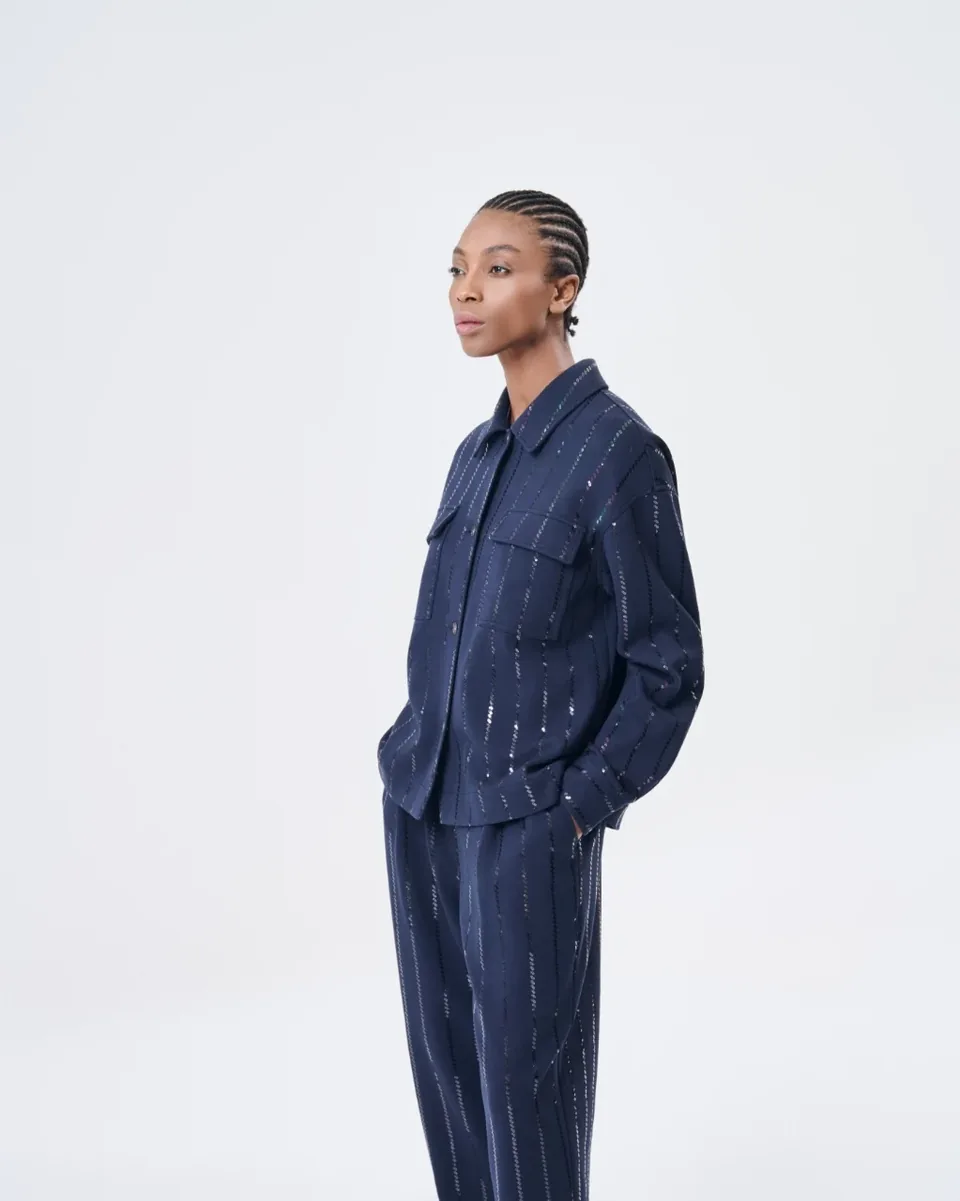 Giacca blu navy con bottoni