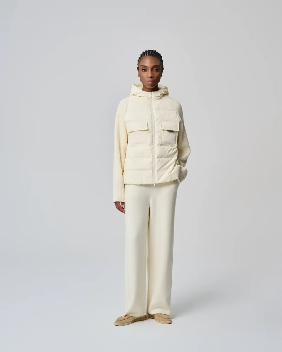 Gilet avorio con cappuccio