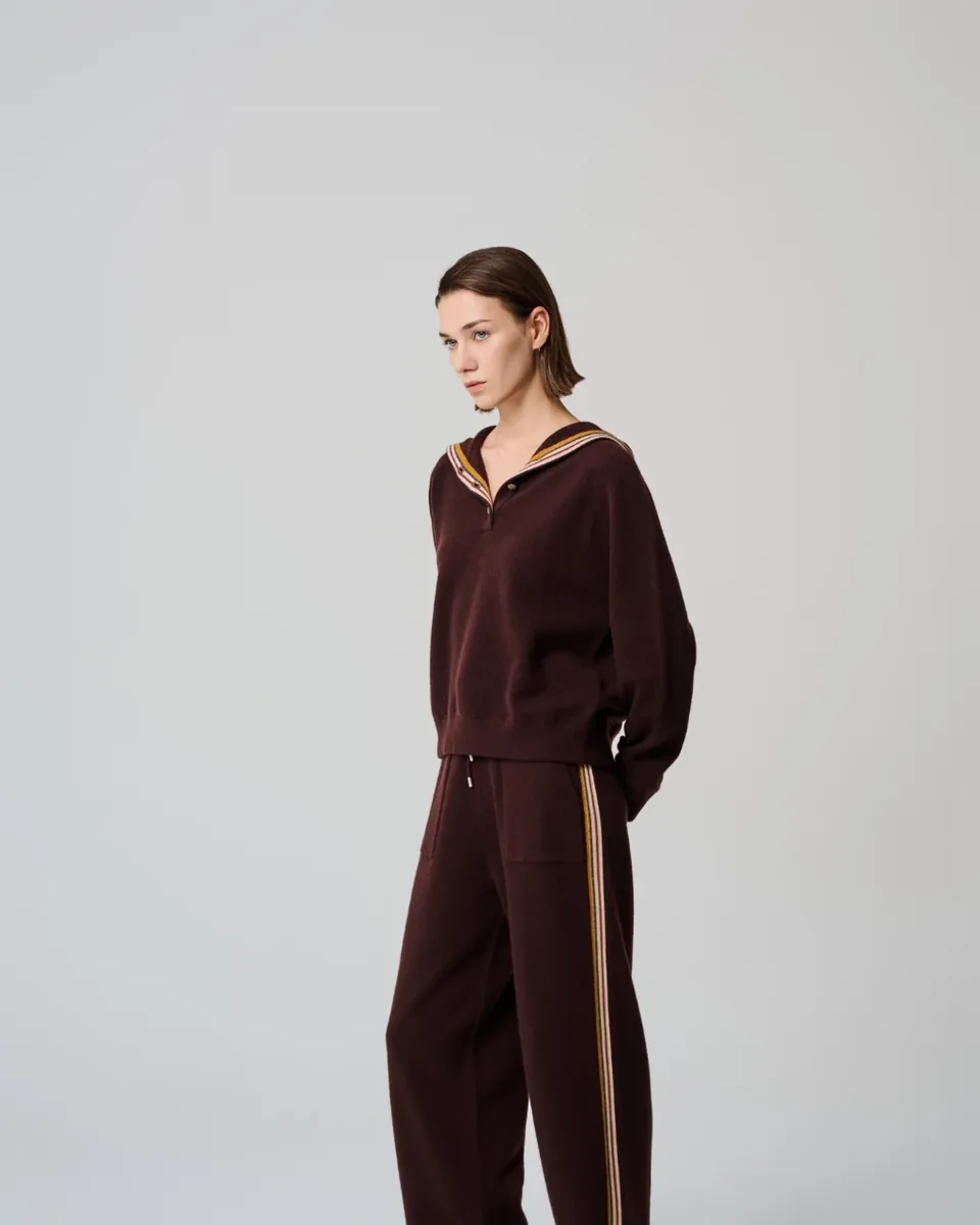 Maglia bordeaux con cappuccio