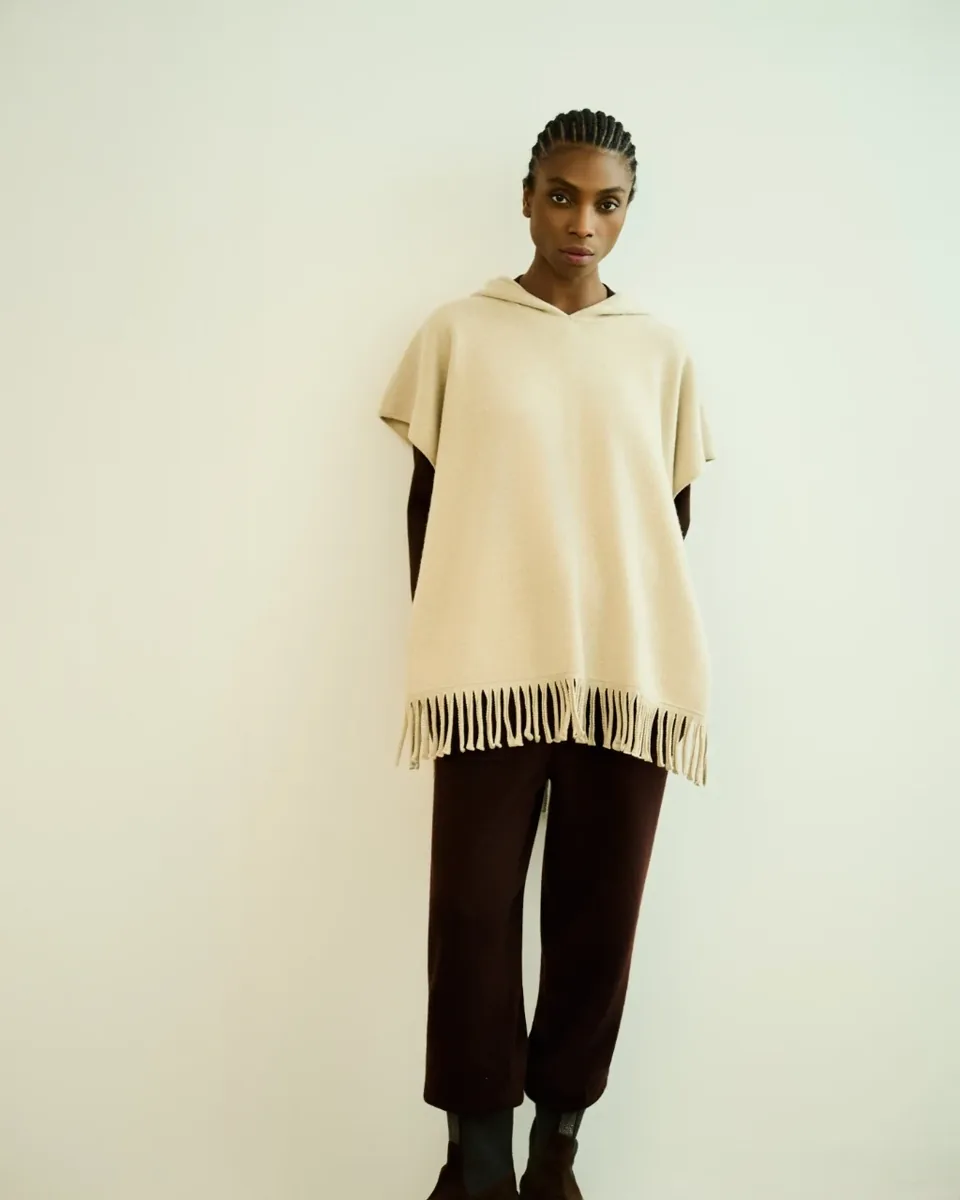 Top in maglia con frange