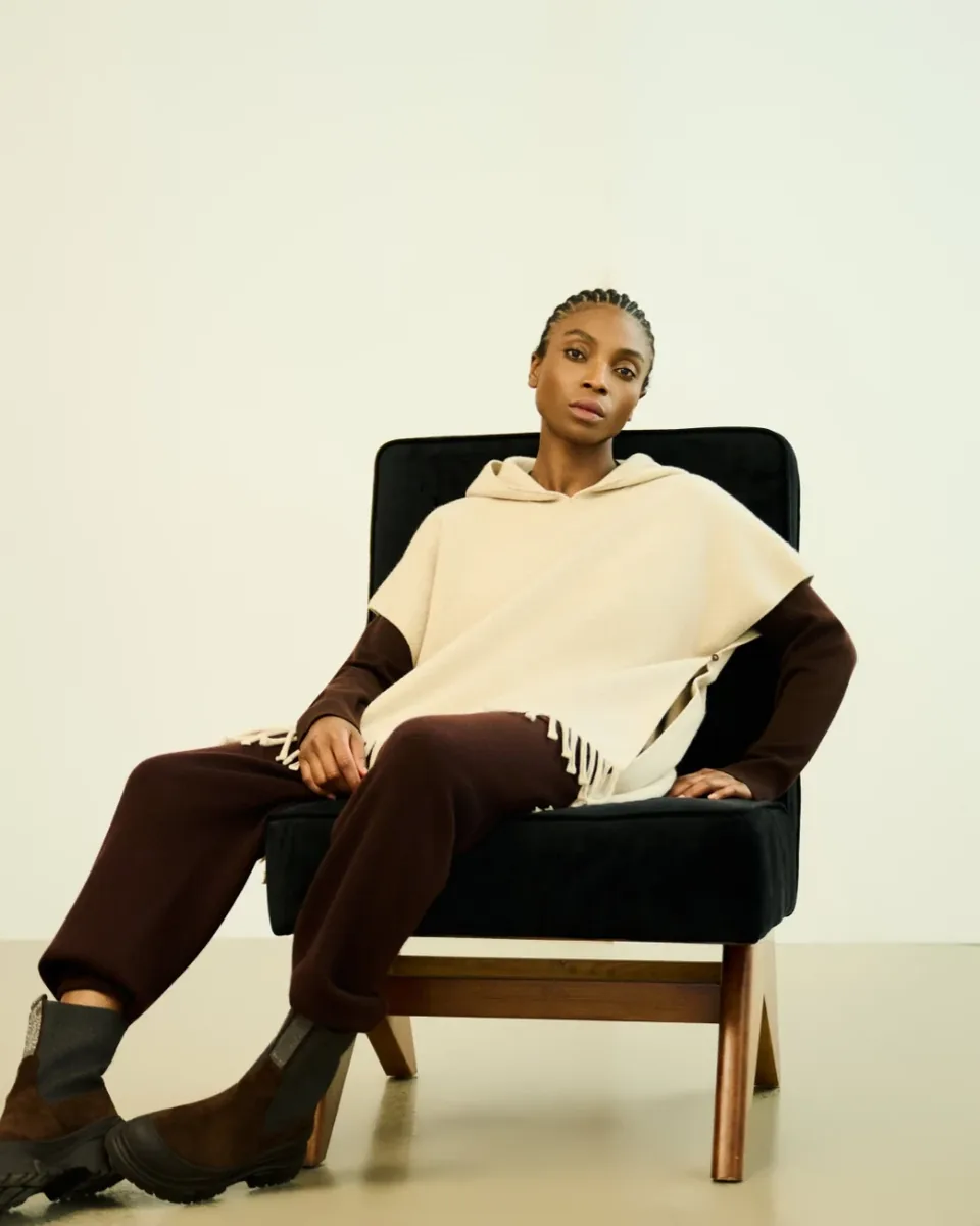Top in maglia con frange